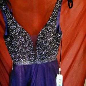SIZE 6 purple premium event dress